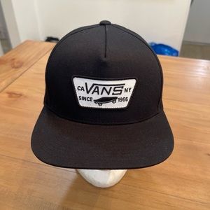 Vans Black "Off the Wall" Snapback Hat California New York Skateboarding NWOT